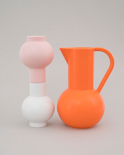 Vases, Strøm vase, vaporous grey, White